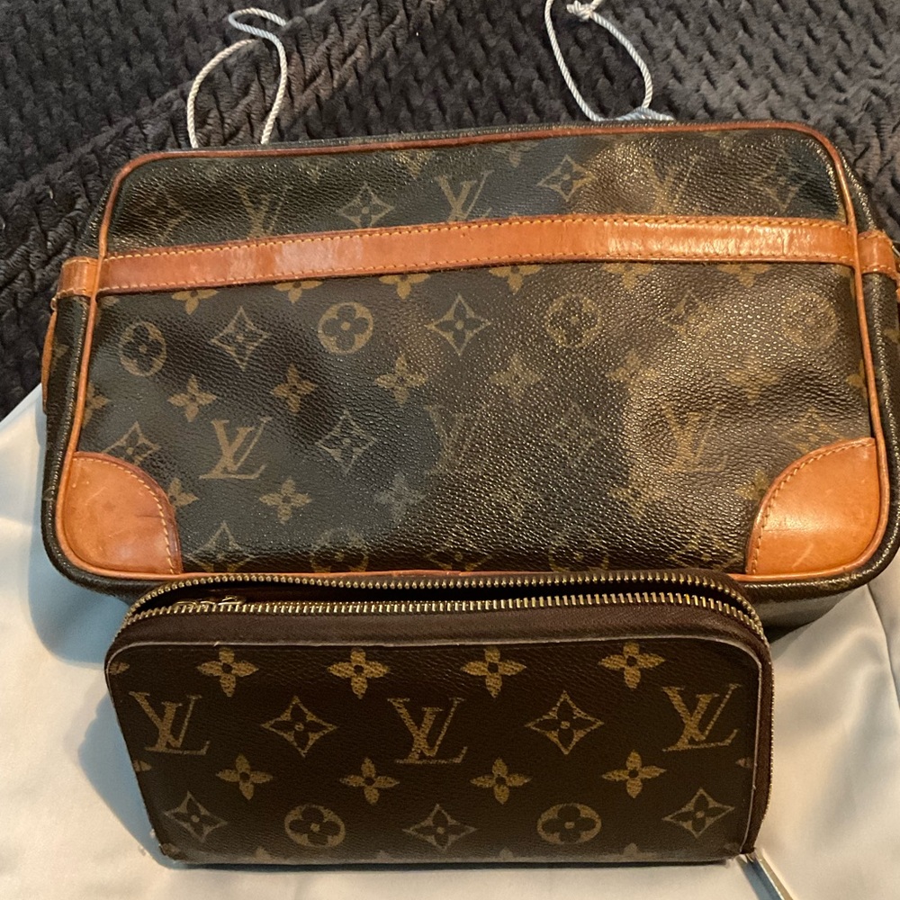 Louis Vuitton Monogram Canvas Clutch & Zip Wristlet in Brown and Tan
